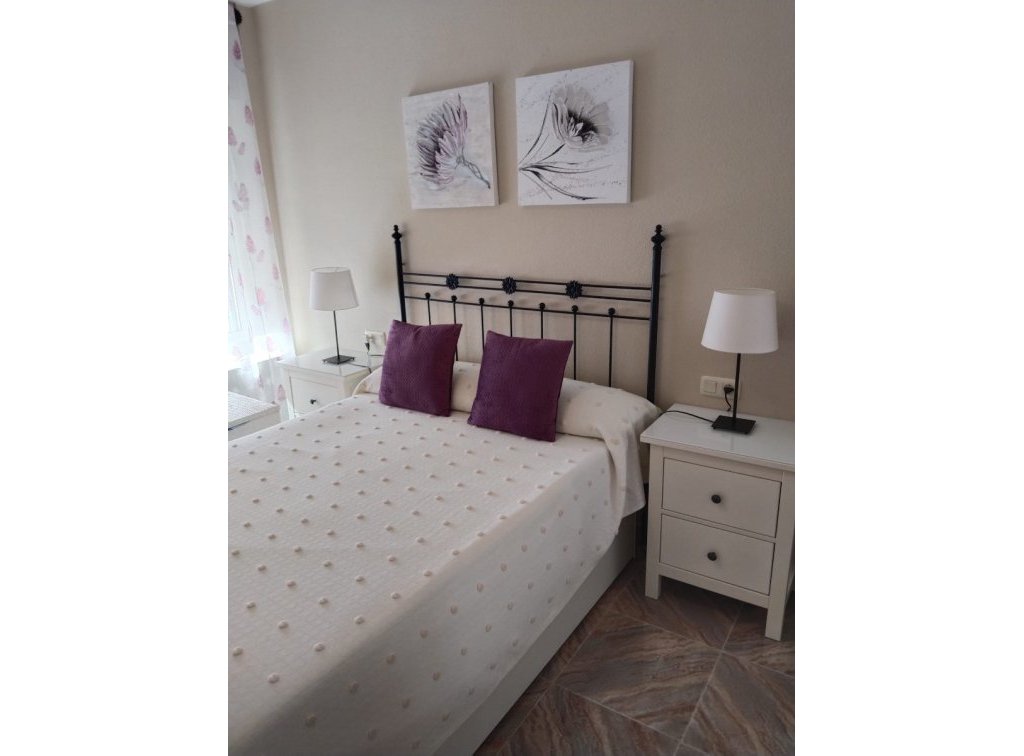 Second hand - Apartment / Flat - Torrevieja - La Mata