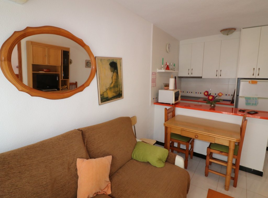 Second hand - Apartment / Flat - Torrevieja - Lomas del Mar