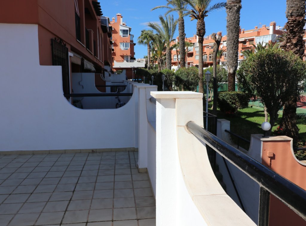 Second hand - Apartment / Flat - Torrevieja - Torreblanca