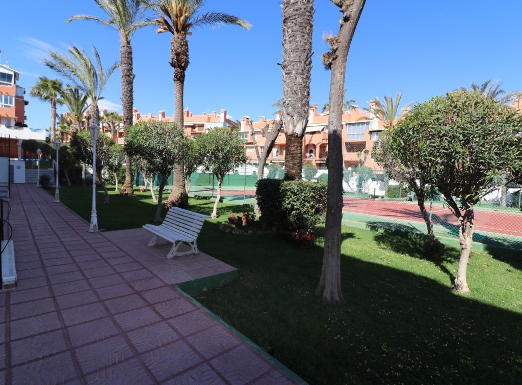 Second hand - Apartment / Flat - Torrevieja - Torreblanca