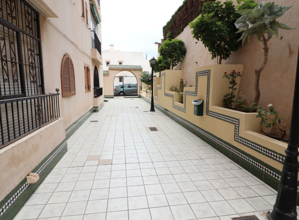 Second hand - Apartment / Flat - Torrevieja - Torreblanca